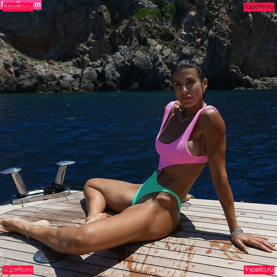 Elisabetta Canalis Onlyfans Photo Gallery 