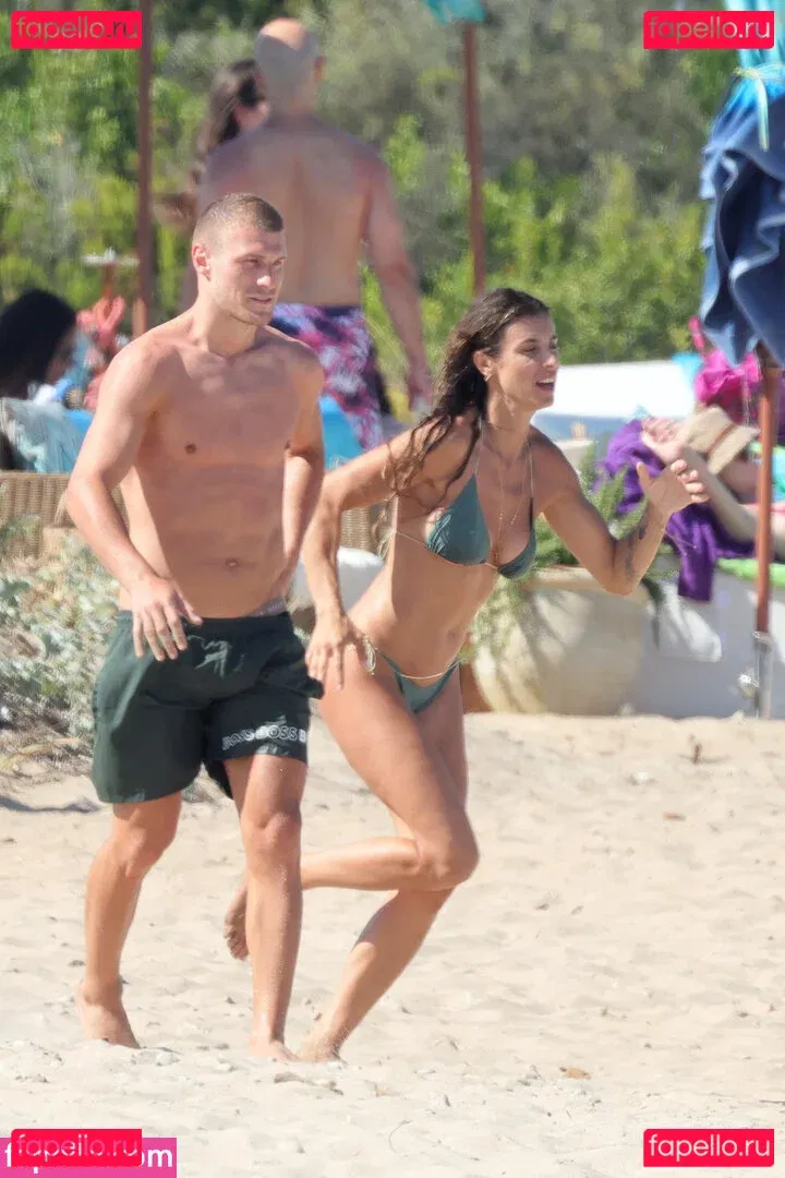 Elisabetta Canalis Onlyfans Photo Gallery 