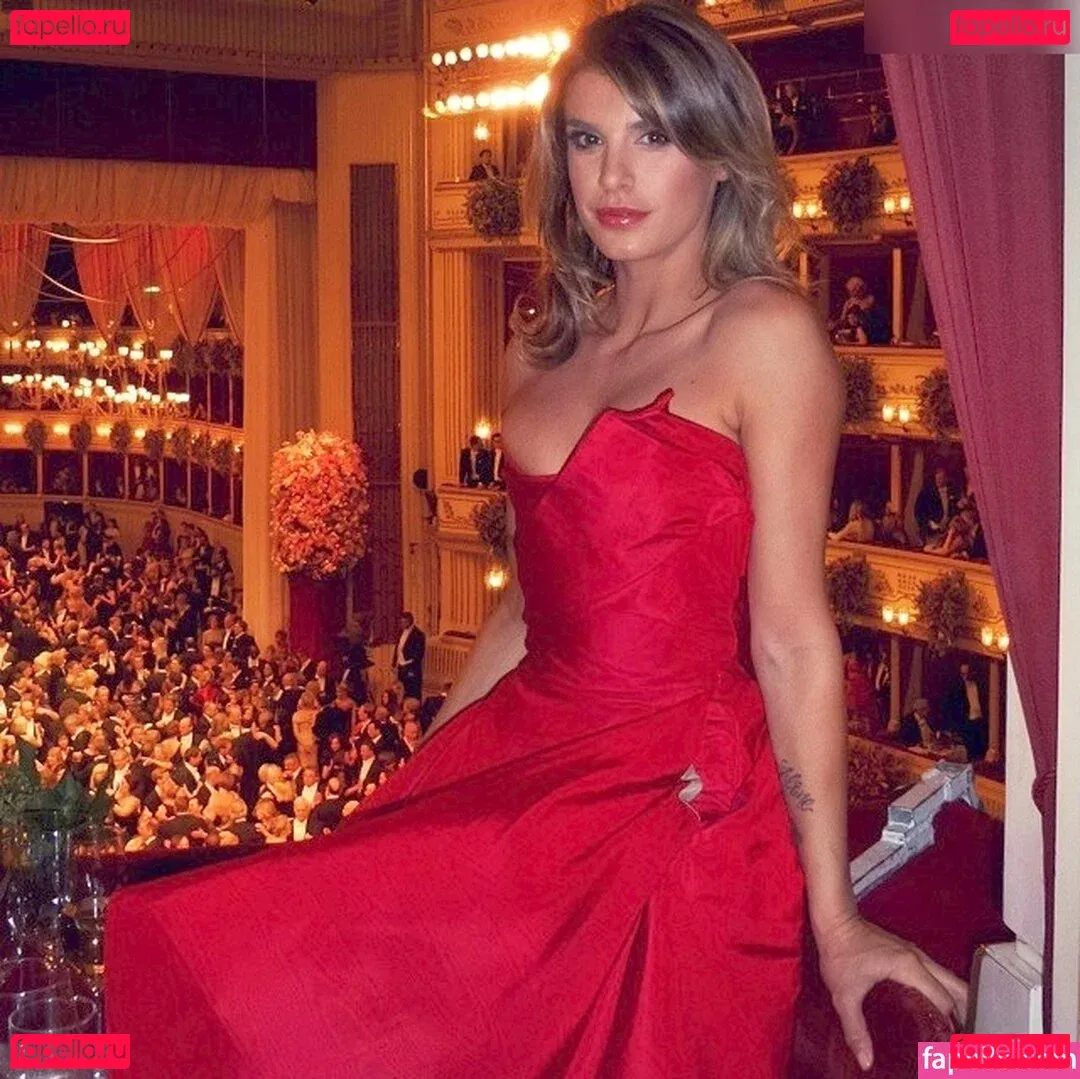 Elisabetta Canalis Onlyfans Photo Gallery 