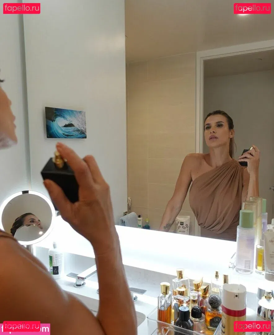 Elisabetta Canalis Onlyfans Photo Gallery 