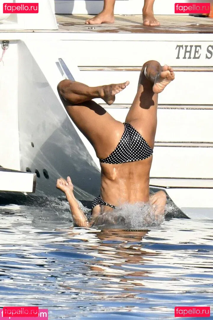 Elisabetta Canalis Onlyfans Photo Gallery 