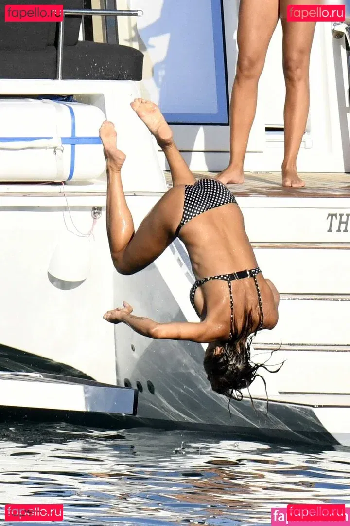 Elisabetta Canalis Onlyfans Photo Gallery 