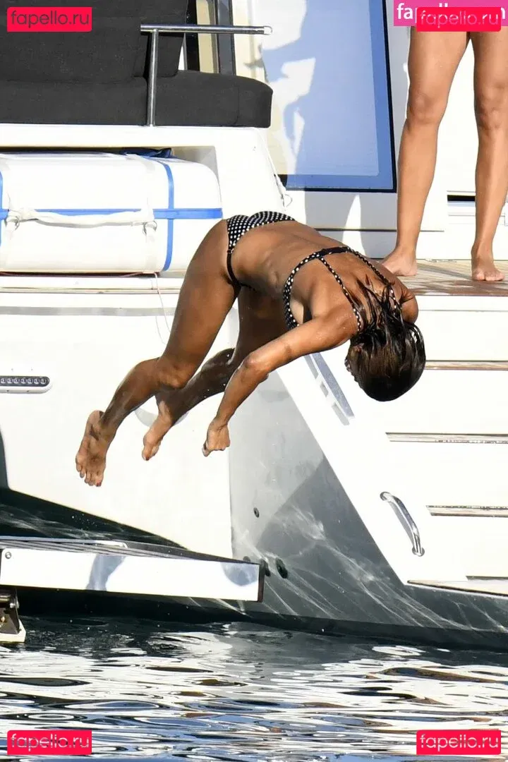 Elisabetta Canalis Onlyfans Photo Gallery 