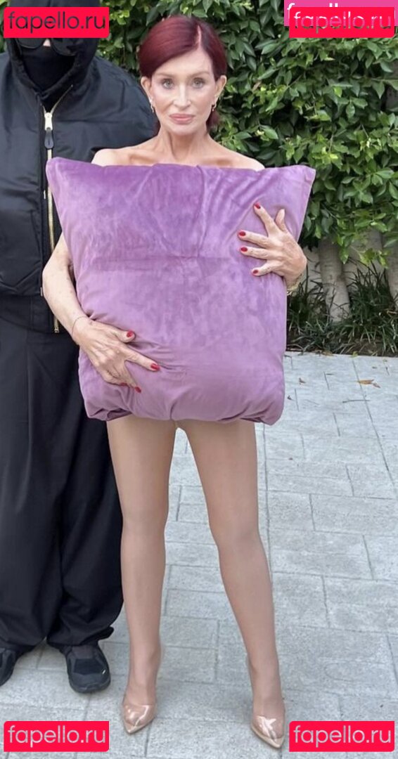 Sharon Osbourne Nude Onlyfans Photo 20