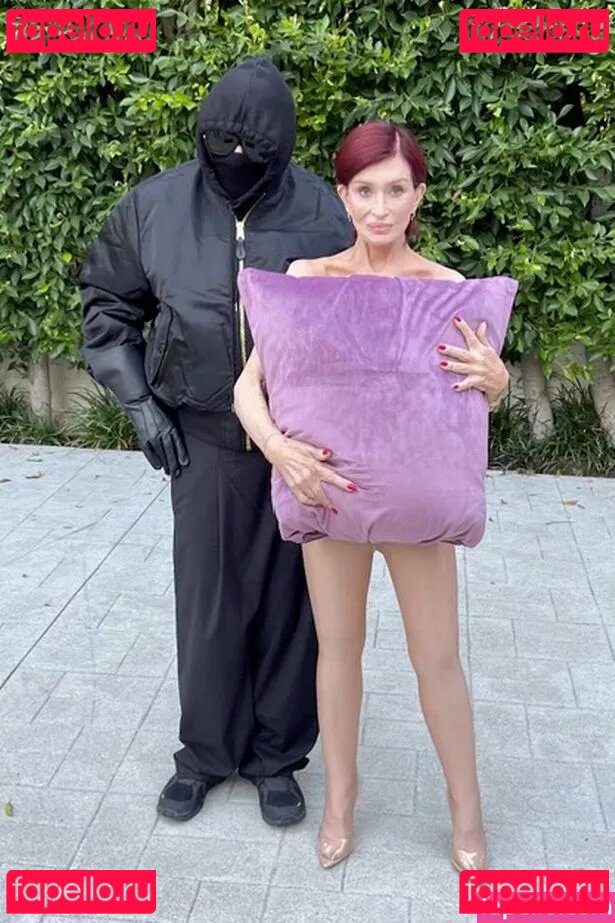 Sharon Osbourne Nude Onlyfans Photo 13