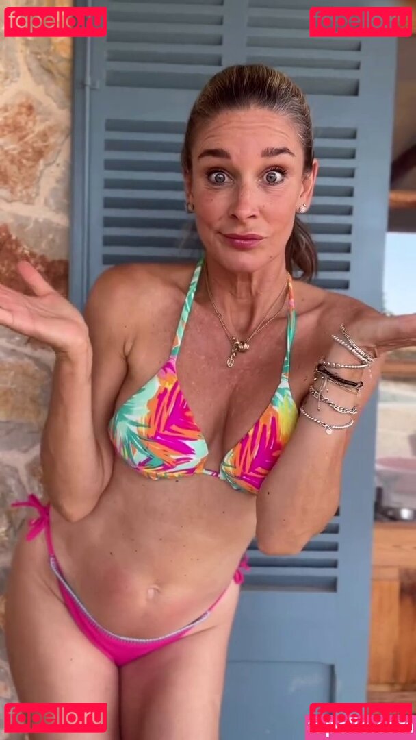 Claudelle Deckert Nude Onlyfans Photo 48