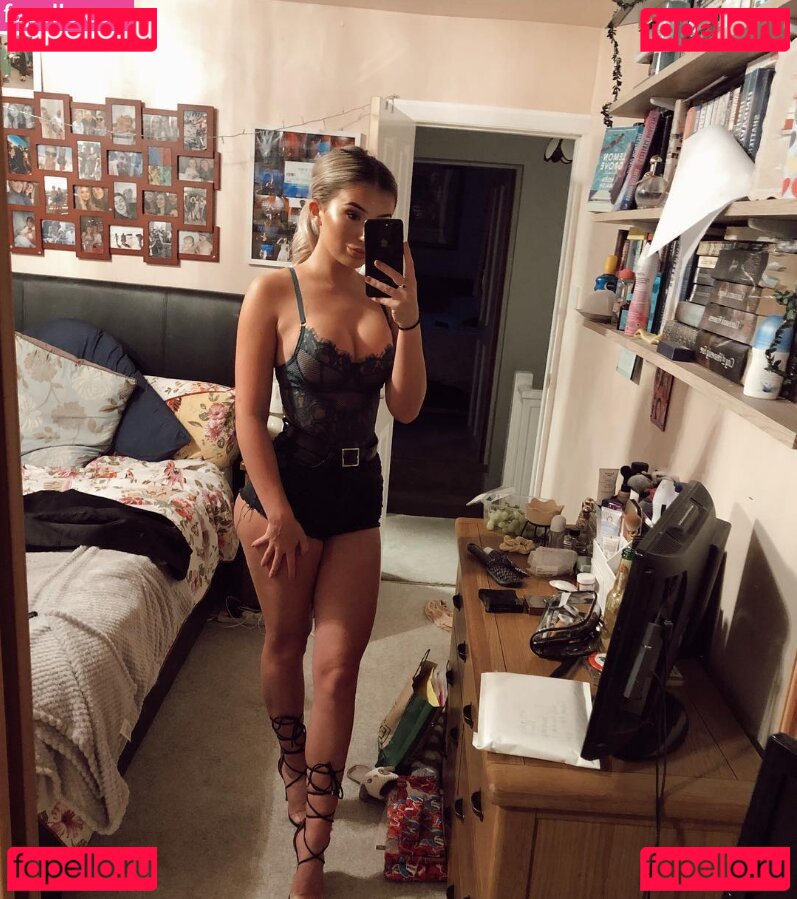 Amy Victoria Nude Onlyfans Photo 32