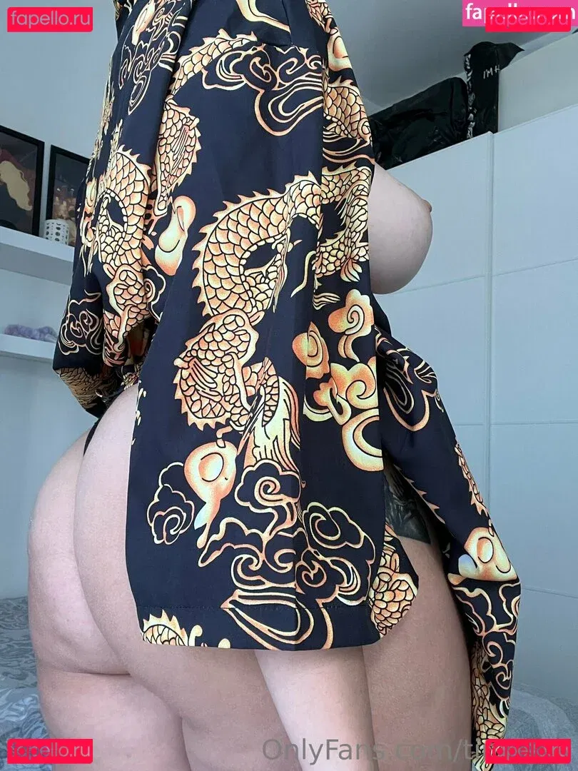 tinyleah Onlyfans Photo Gallery 