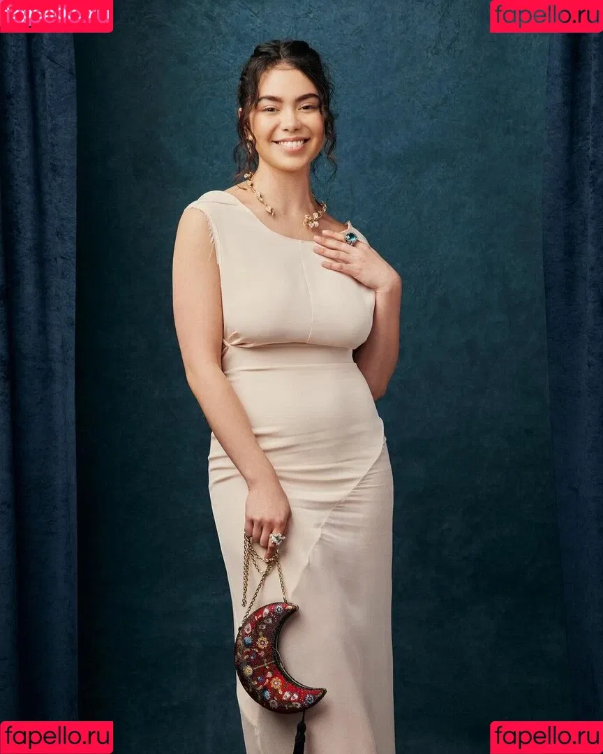 Aulii Cravalho Onlyfans Photo Gallery 