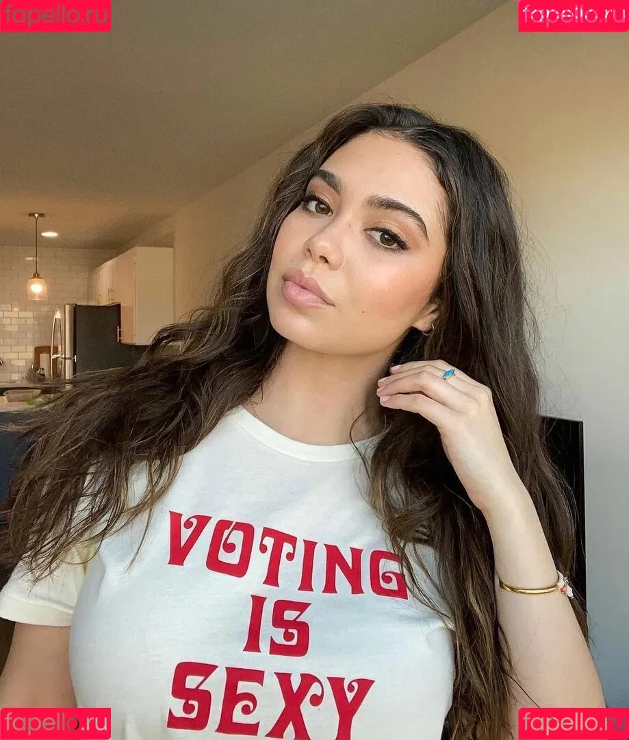 Aulii Cravalho Onlyfans Photo Gallery 