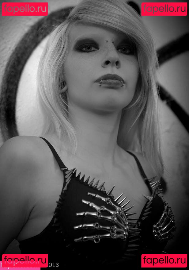 Lilith Whitic Nude Onlyfans Photo 33