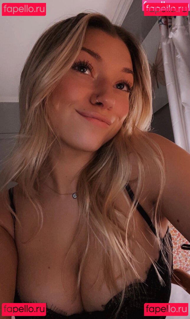 Lily Lynn Nude Onlyfans Photo 8