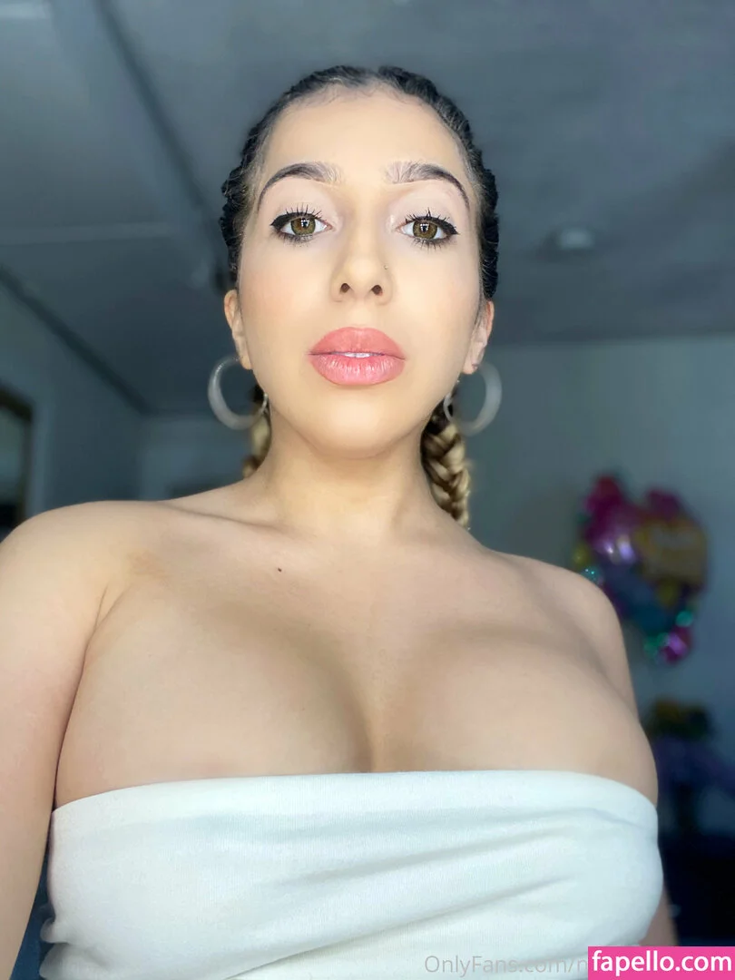 seenaughtynadia Onlyfans Photo Gallery 