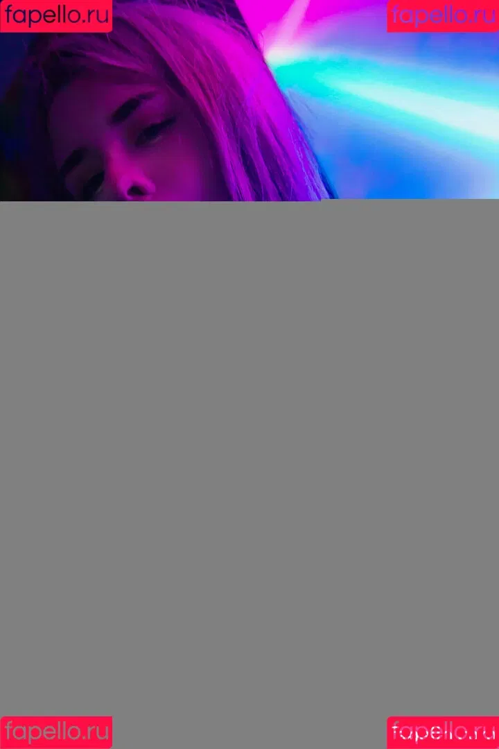 Helemconeme Onlyfans Photo Gallery 