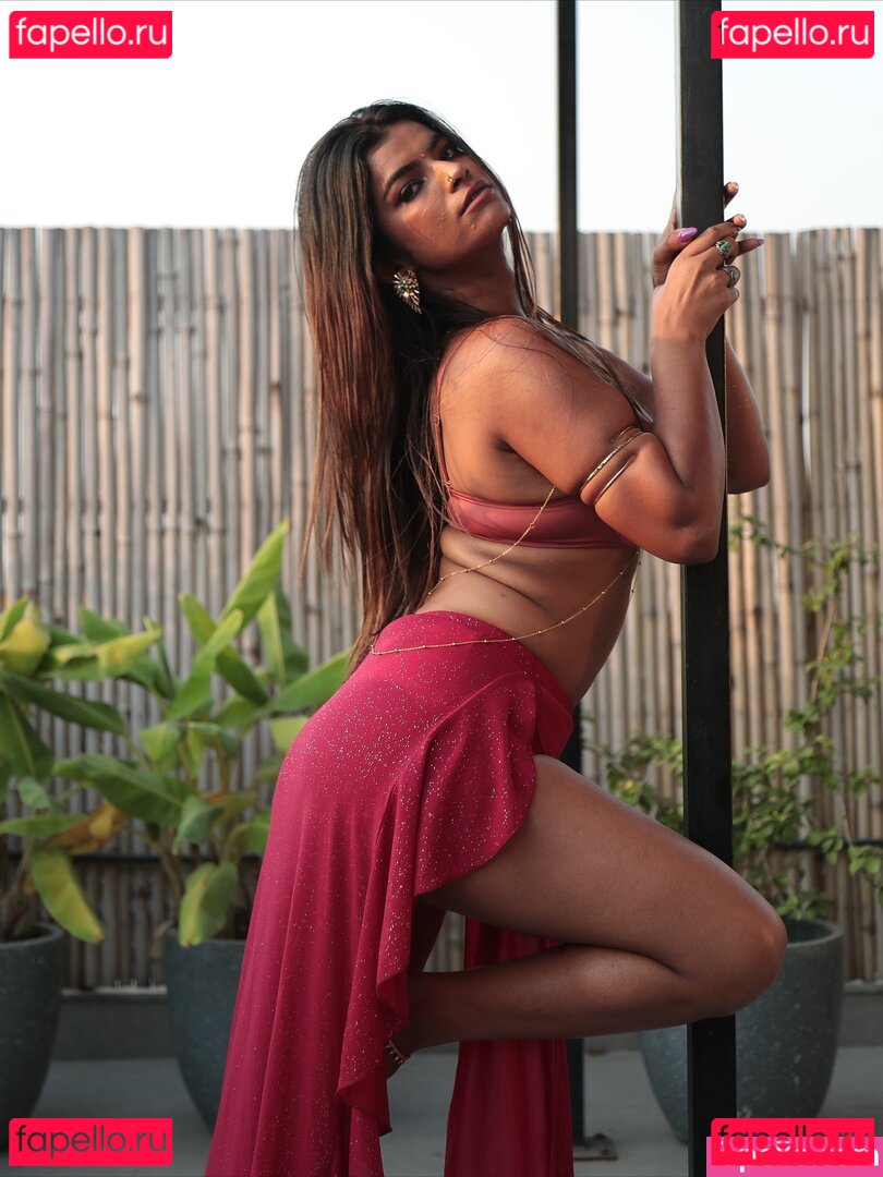 Nidhi Goel Nude Onlyfans Photo 11