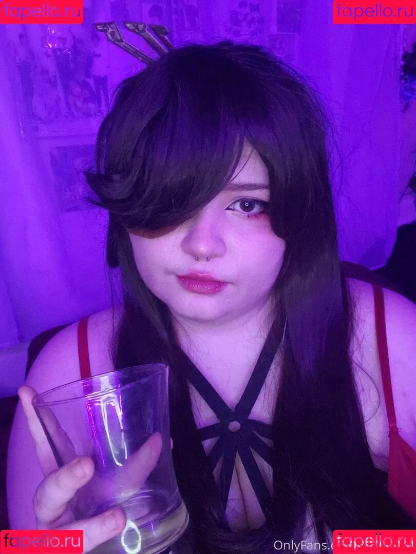 awoo.exe Onlyfans Photo Gallery 