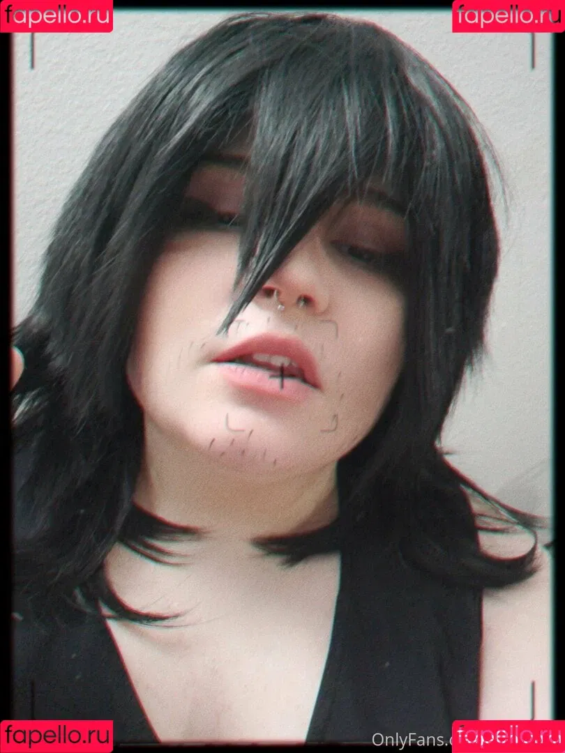 awoo.exe Onlyfans Photo Gallery 