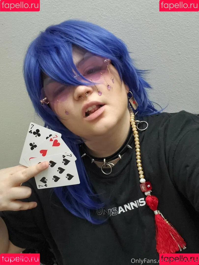 awoo.exe Onlyfans Photo Gallery 