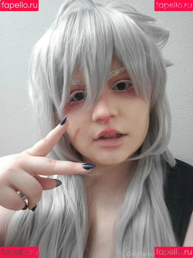 awoo.exe Onlyfans Photo Gallery 