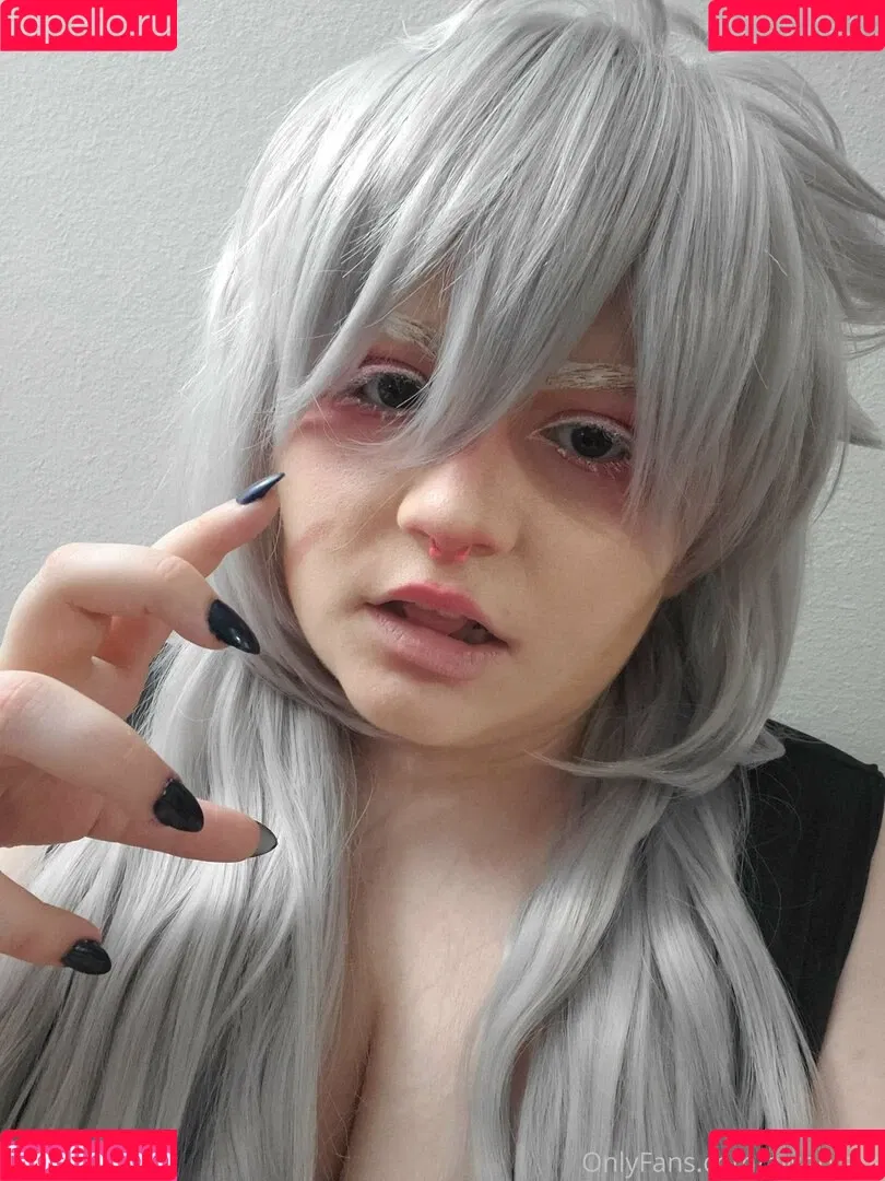 awoo.exe Onlyfans Photo Gallery 