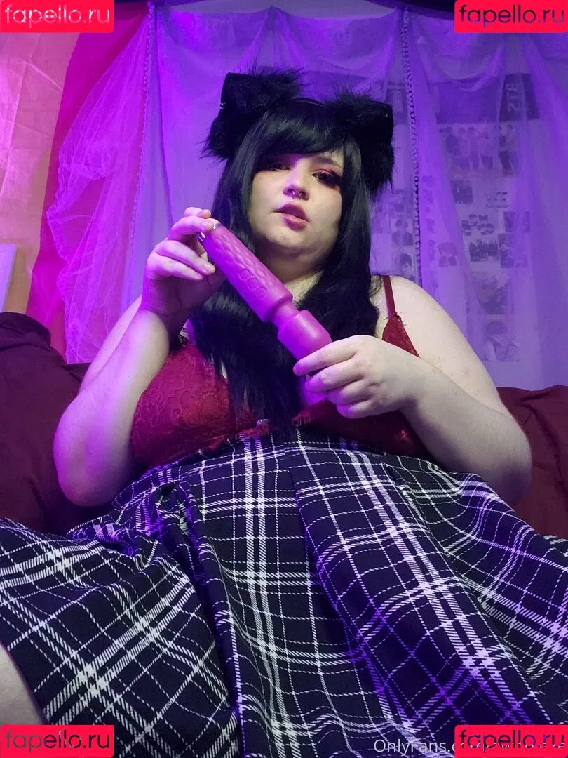 awoo.exe Onlyfans Photo Gallery 