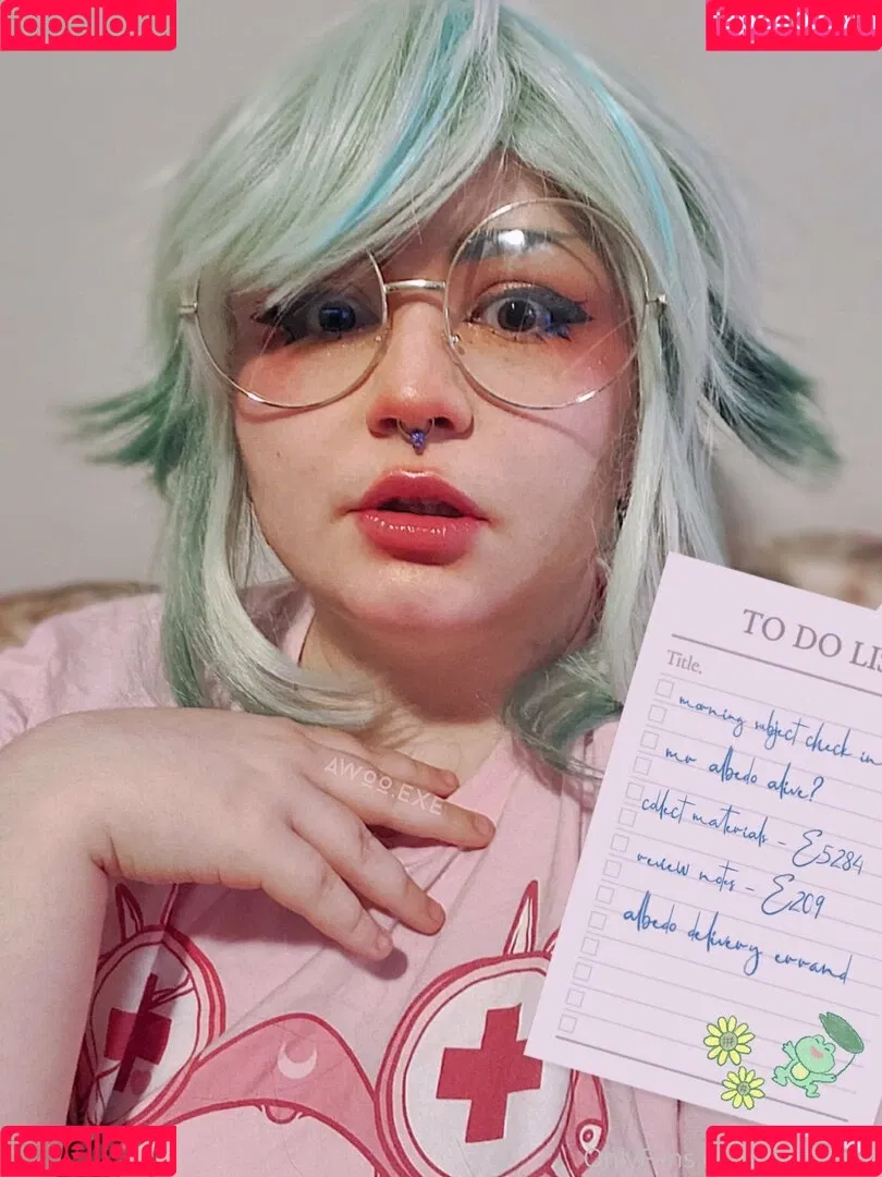 awoo.exe Onlyfans Photo Gallery 