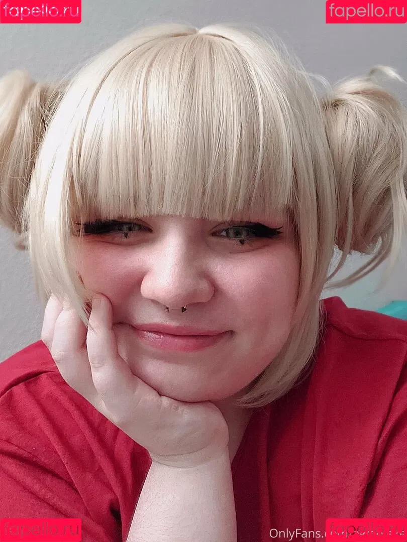 awoo.exe Onlyfans Photo Gallery 