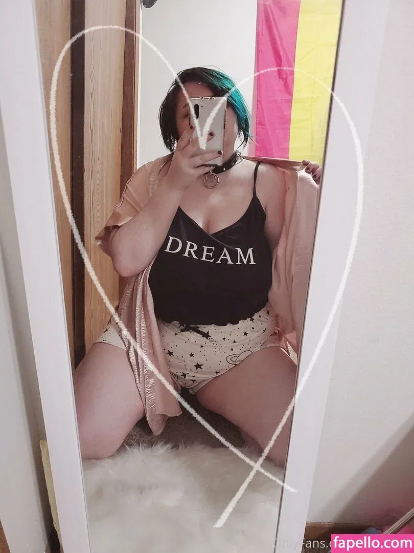 awoo.exe Onlyfans Photo Gallery 