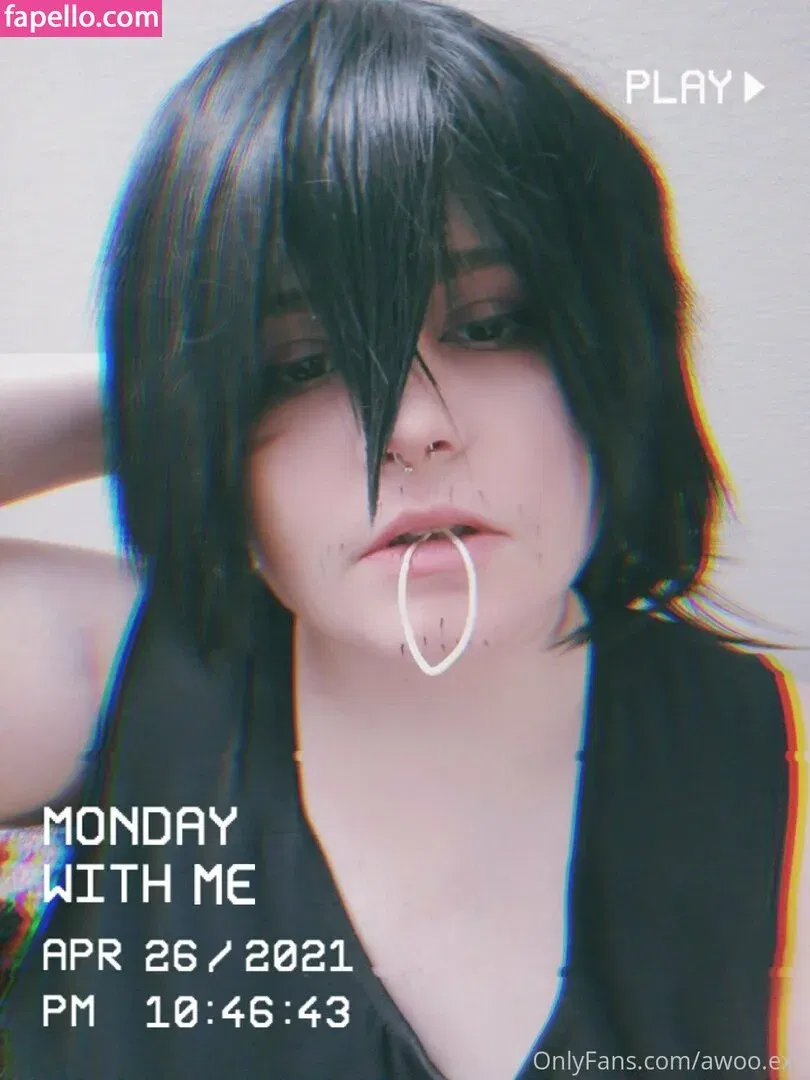 awoo.exe Onlyfans Photo Gallery 