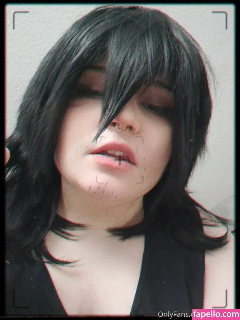 awoo.exe Onlyfans Photo Gallery 