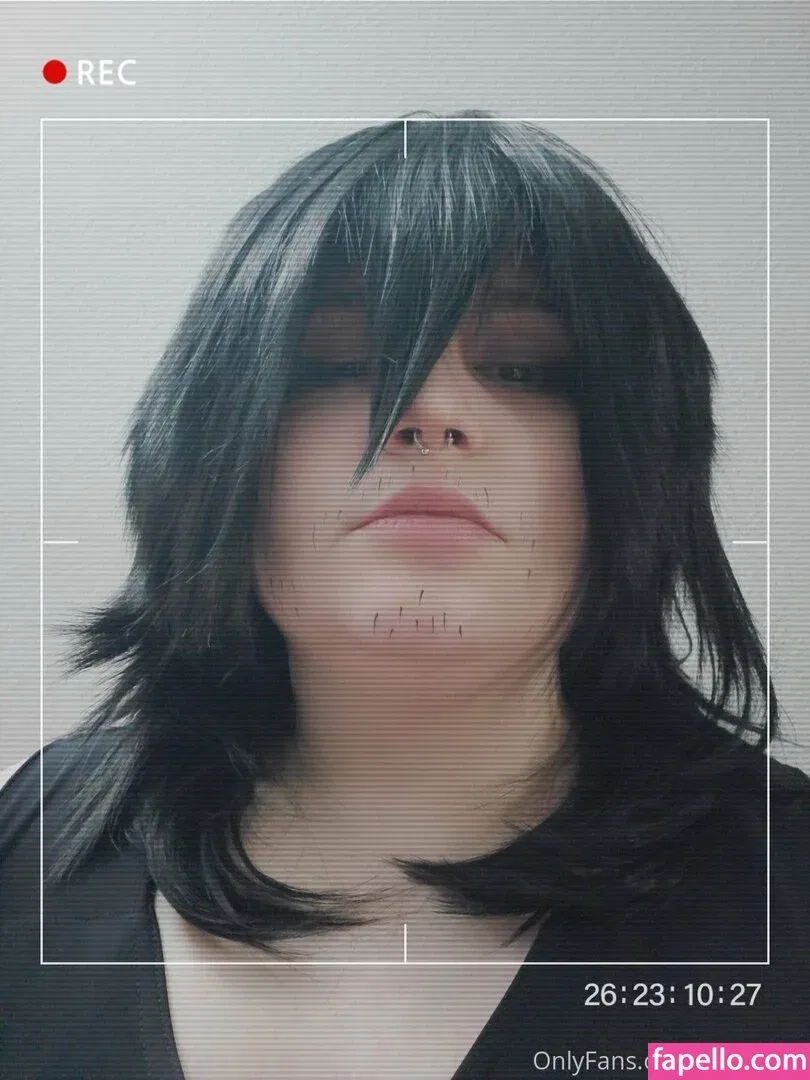 awoo.exe Onlyfans Photo Gallery 