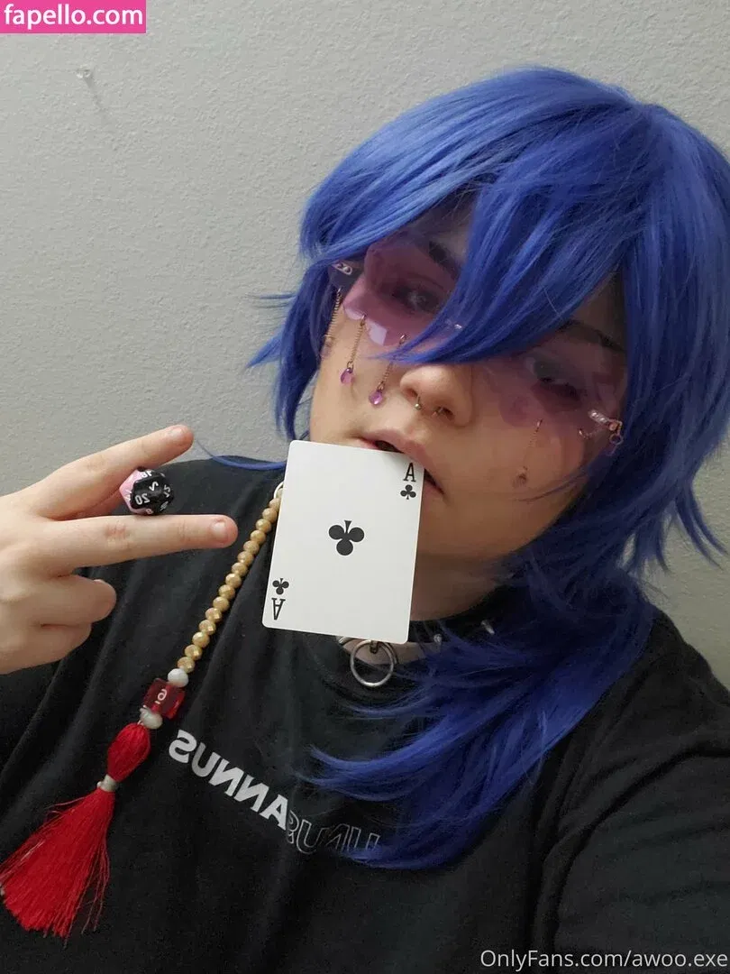 awoo.exe Onlyfans Photo Gallery 