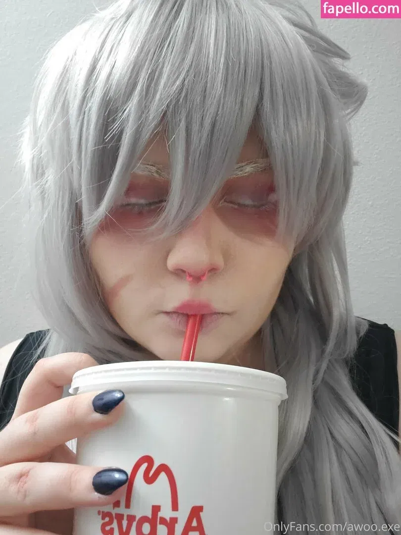 awoo.exe Onlyfans Photo Gallery 