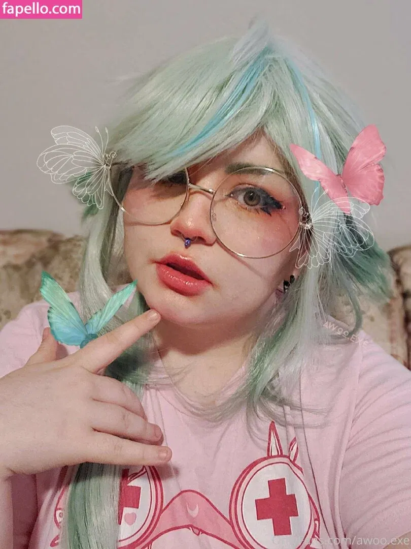 awoo.exe Onlyfans Photo Gallery 