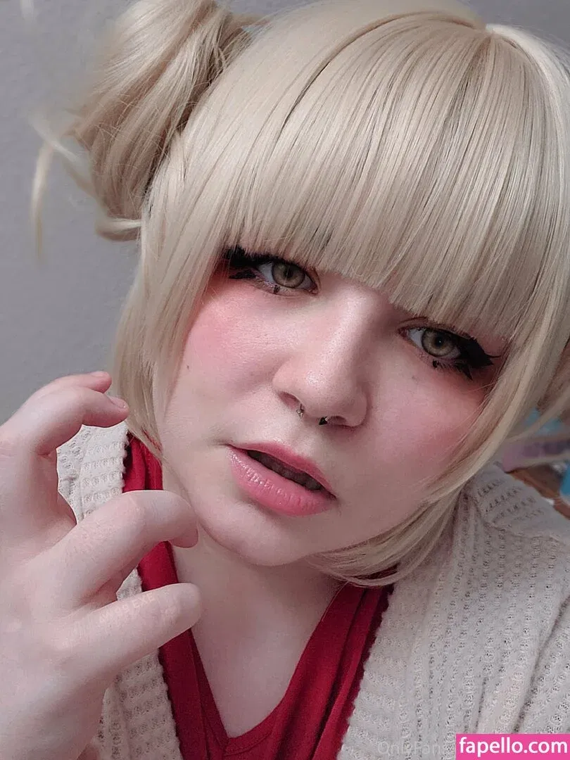 awoo.exe Onlyfans Photo Gallery 