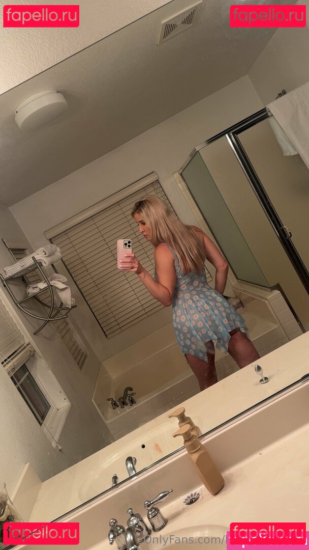farrahcollinsxoxo Nude Onlyfans Photo 25