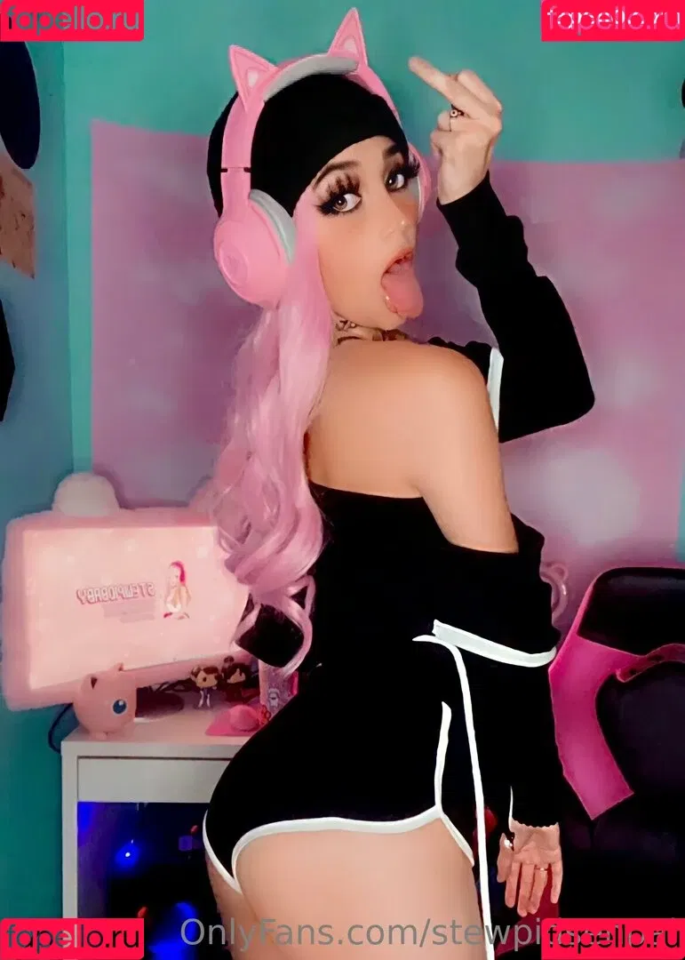 stewpidsenpai Onlyfans Photo Gallery 