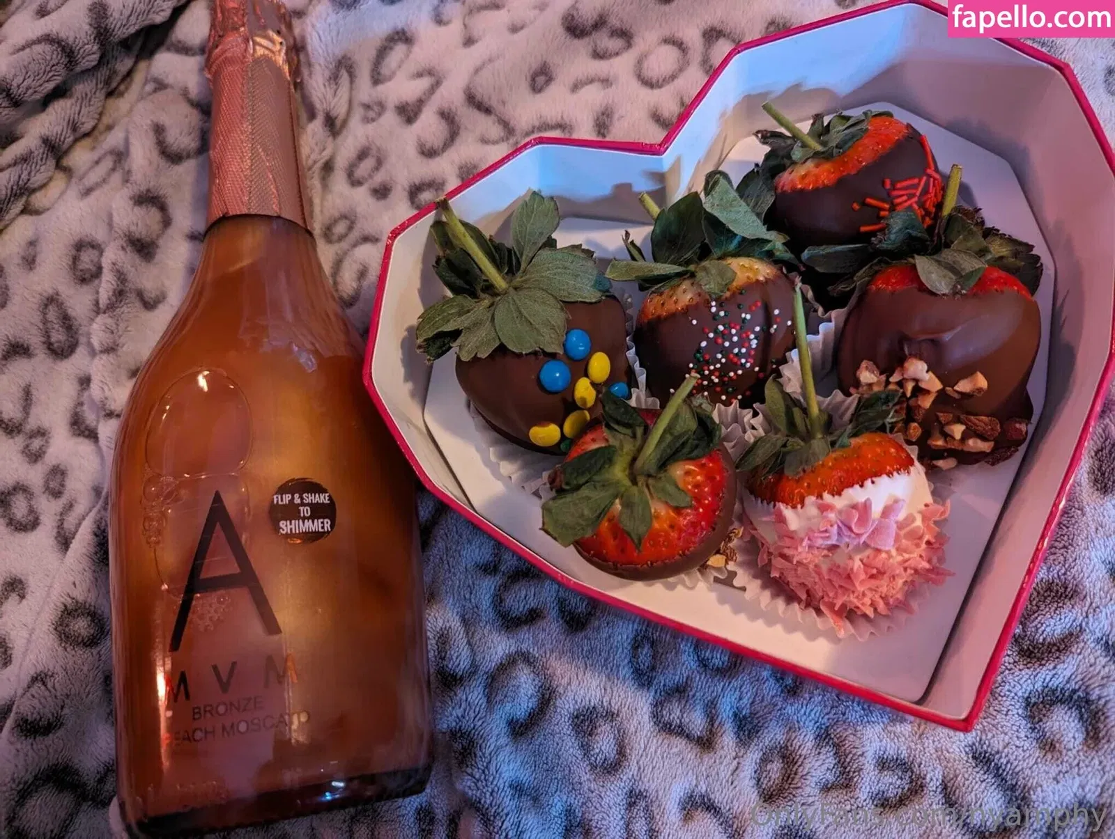 nyamphy Onlyfans Photo Gallery 