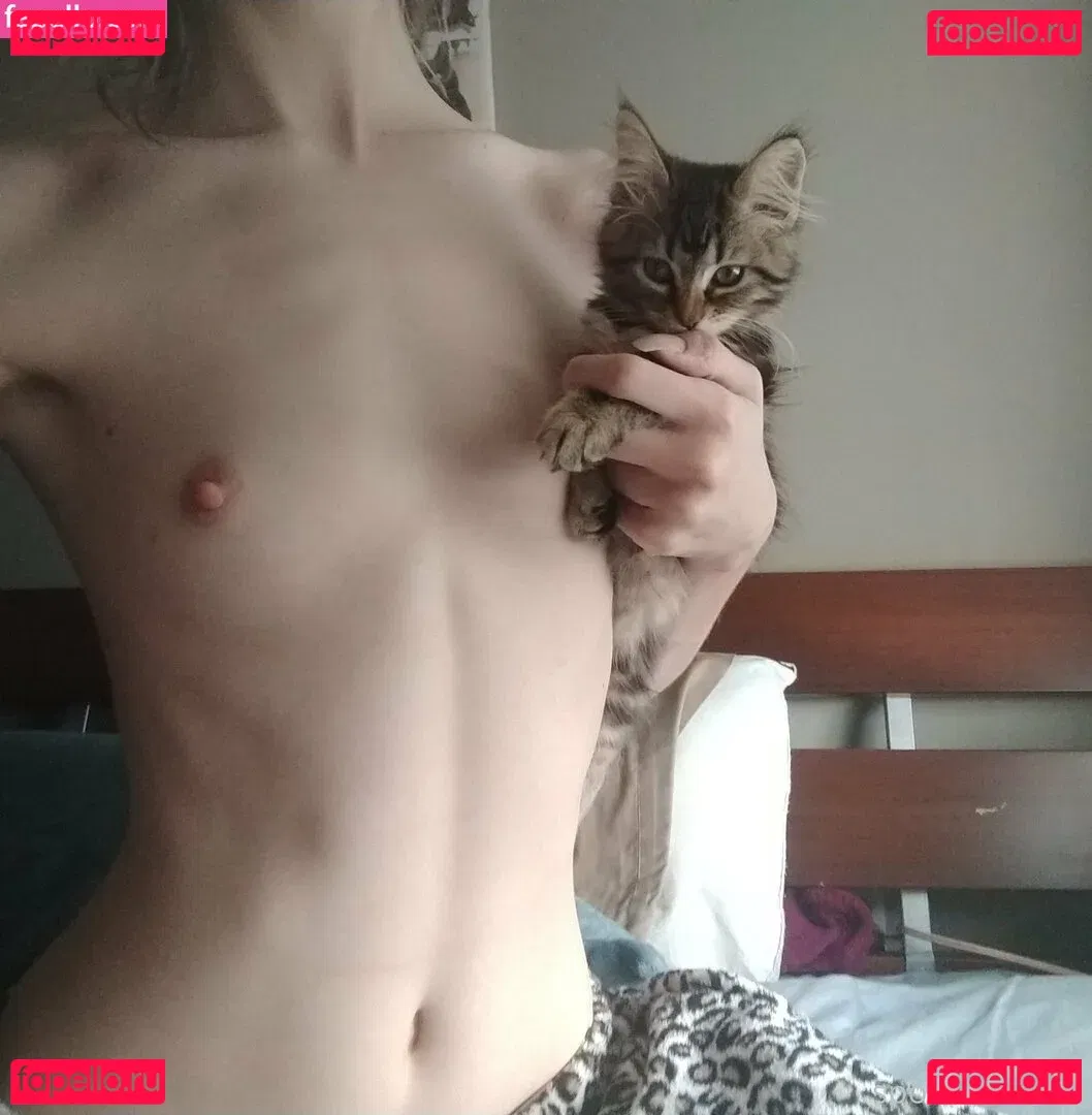 spoiledbratcat Onlyfans Photo Gallery 