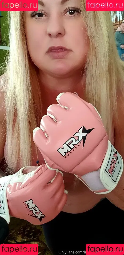 laceys_muscular_calves Onlyfans Photo Gallery 