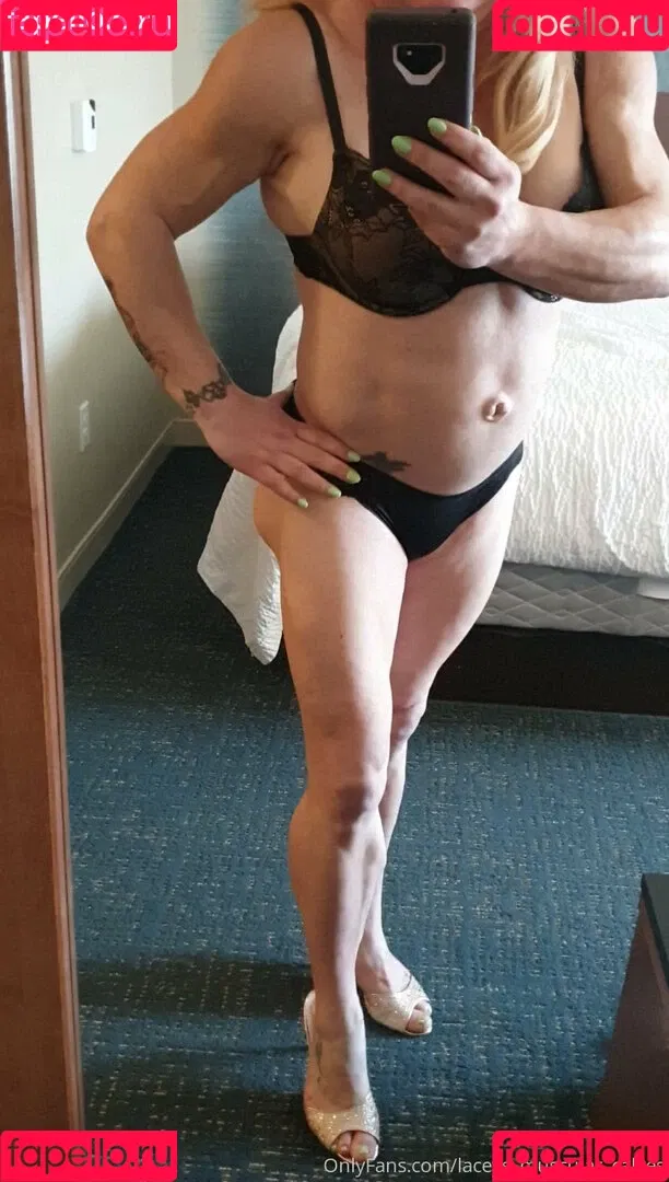 laceys_muscular_calves Onlyfans Photo Gallery 