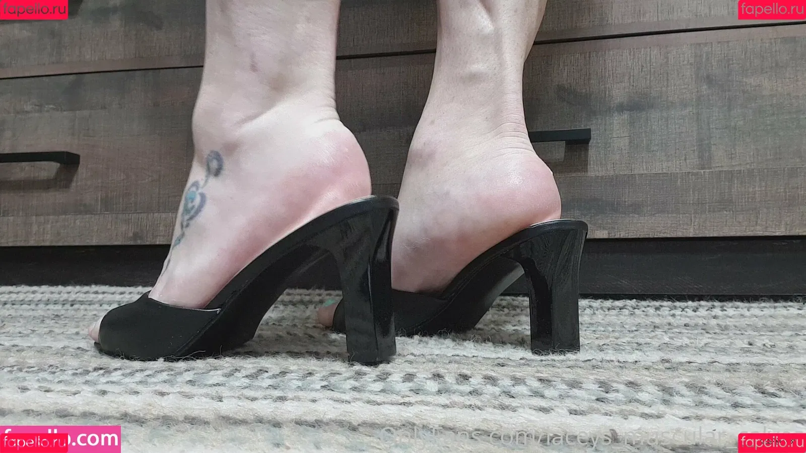 laceys_muscular_calves Onlyfans Photo Gallery 