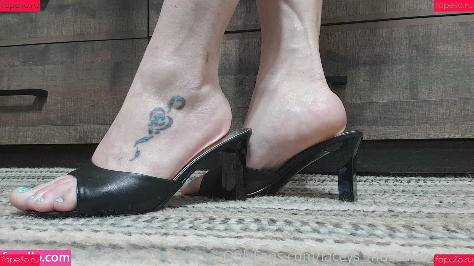laceys_muscular_calves Onlyfans Photo Gallery 