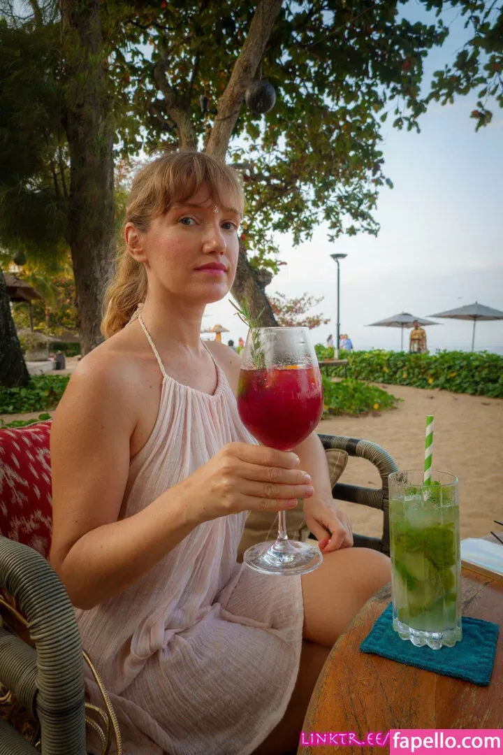 Da Moroshka Onlyfans Photo Gallery 