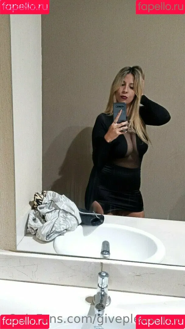 givepleasuree Onlyfans Photo Gallery 