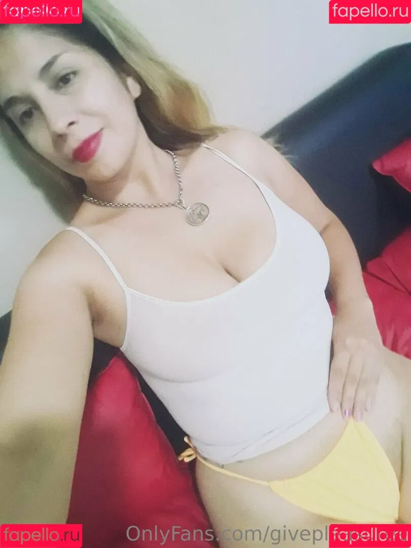 givepleasuree Onlyfans Photo Gallery 