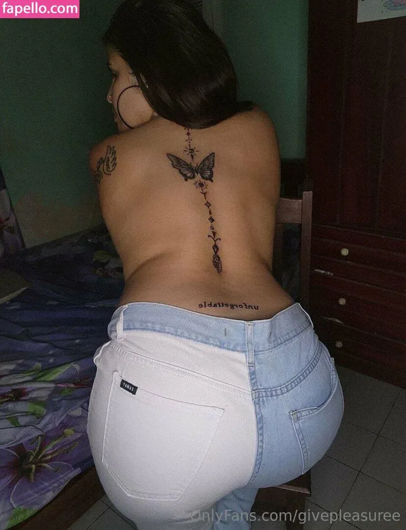 givepleasuree Onlyfans Photo Gallery 