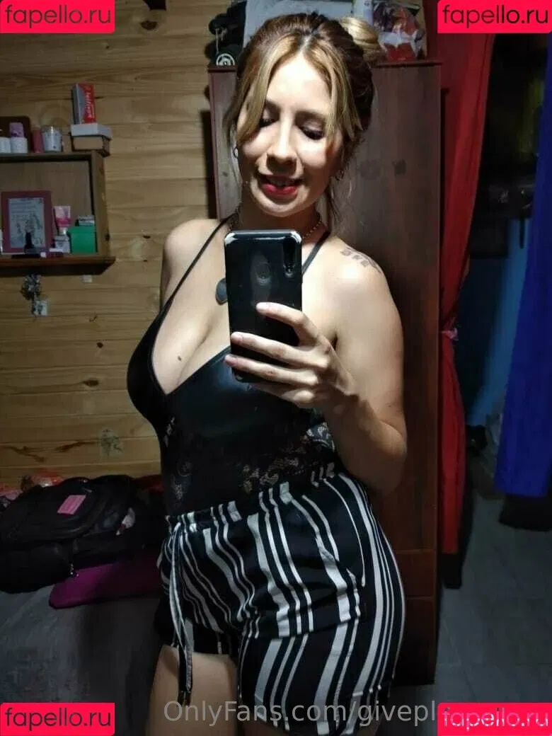 givepleasuree Onlyfans Photo Gallery 