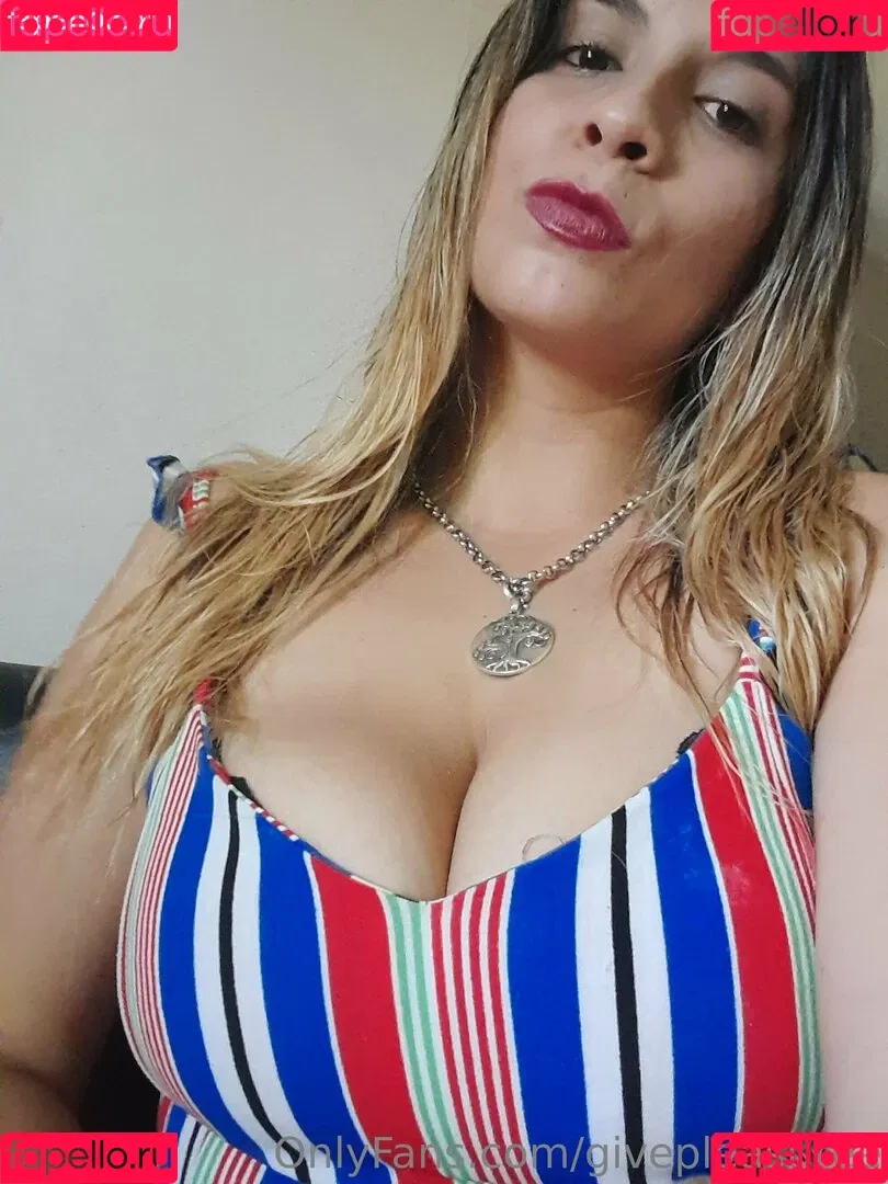 givepleasuree Onlyfans Photo Gallery 