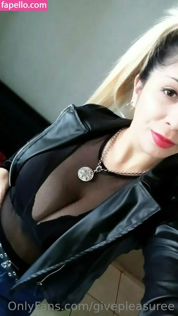 givepleasuree Onlyfans Photo Gallery 